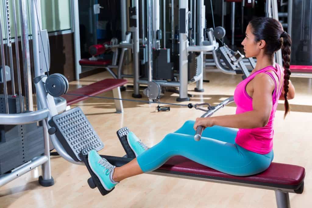 How to use the seated row machine